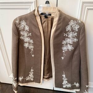 Ellen Tracy Brown Floral Embroidered Blazer